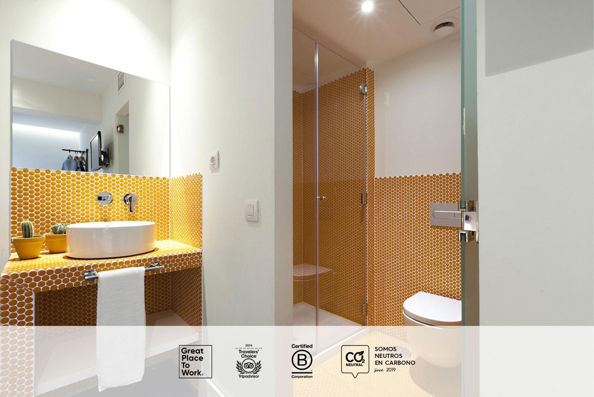 Small Double Room,1499685934:JPEG