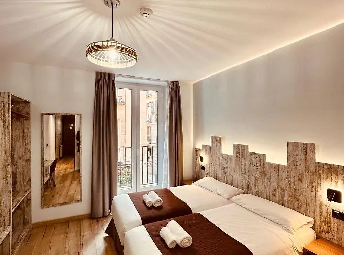 Hostal Anton Martin Madri